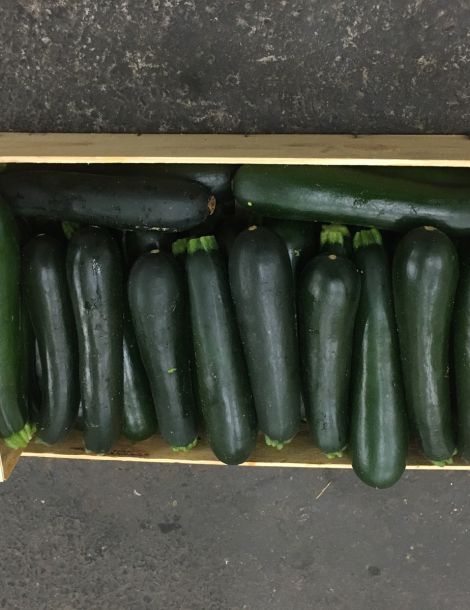 1 kg environ courgette FRANCE  cat 1 cal 14/21